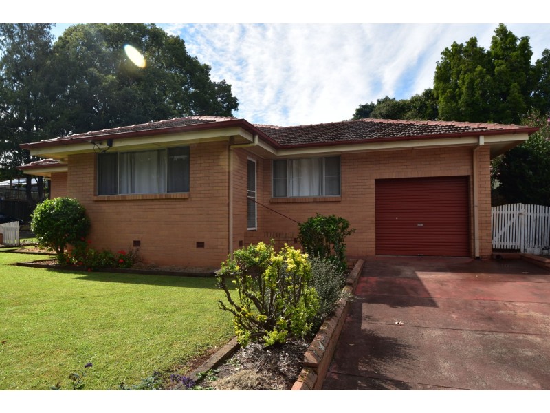 76A Curzon Street, East Toowoomba QLD 4350