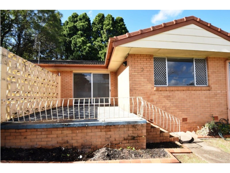 2/20 Glendower Street, Mount Lofty QLD 4350