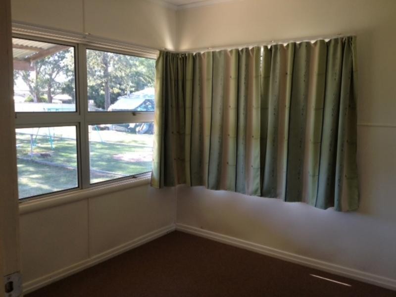 28 Davidson St, Oakey QLD 4401