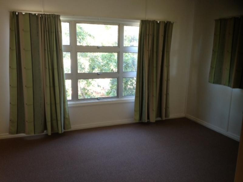 28 Davidson St, Oakey QLD 4401