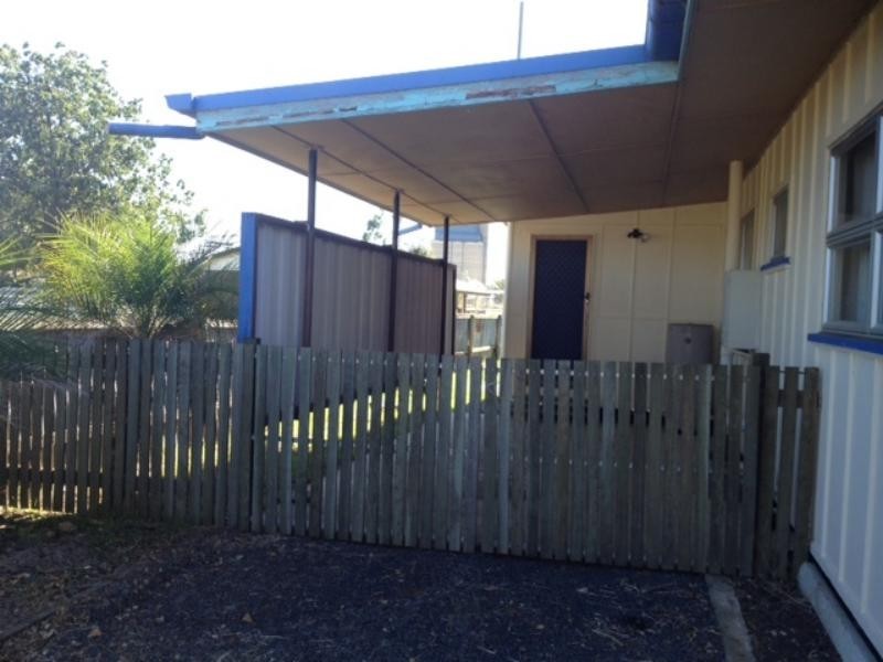 28 Davidson St, Oakey QLD 4401