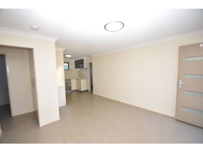 2/39 Gipps  Street, Drayton QLD 4350