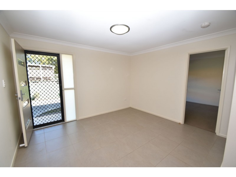2/39 Gipps  Street, Drayton QLD 4350