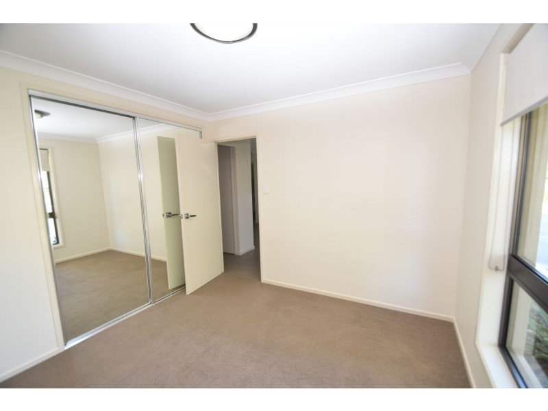 2/39 Gipps  Street, Drayton QLD 4350