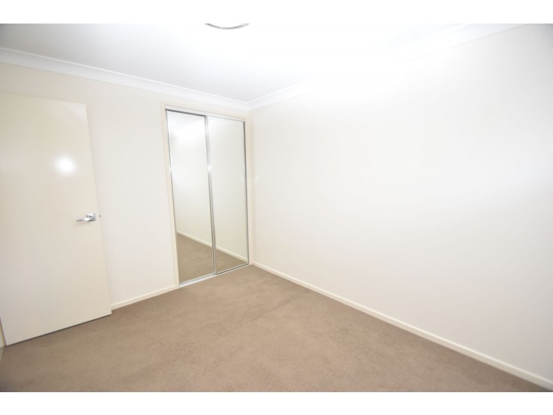 2/39 Gipps  Street, Drayton QLD 4350