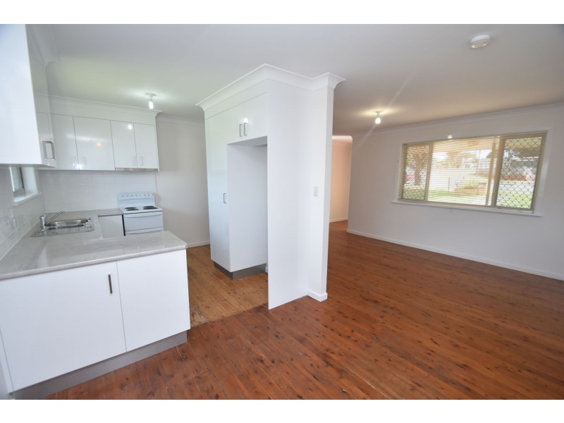 246 West Street, Kearneys Spring QLD 4350
