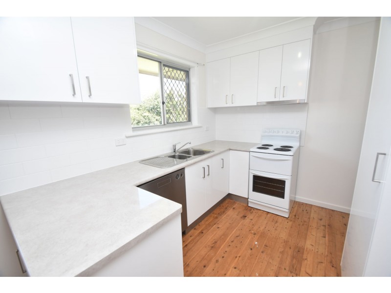 246 West Street, Kearneys Spring QLD 4350