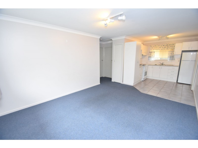 2/14 Healy Street, South Toowoomba QLD 4350