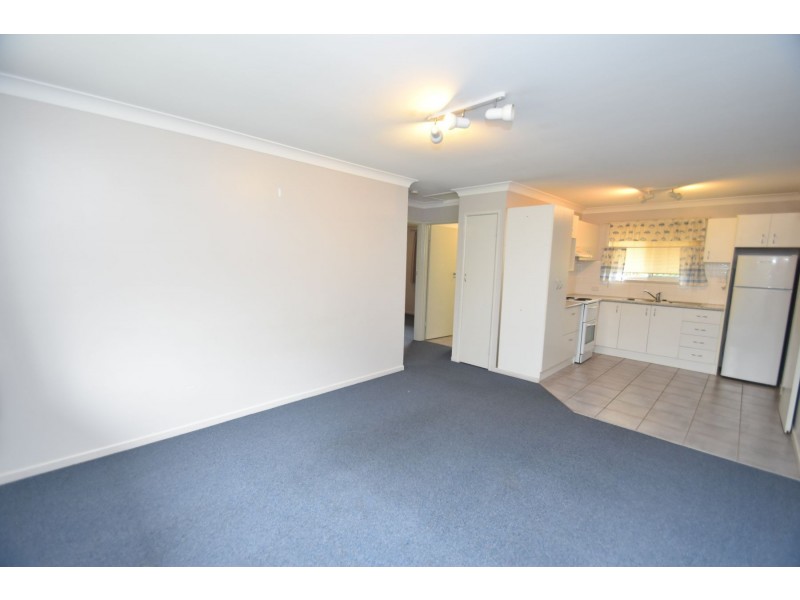 2/14 Healy Street, South Toowoomba QLD 4350