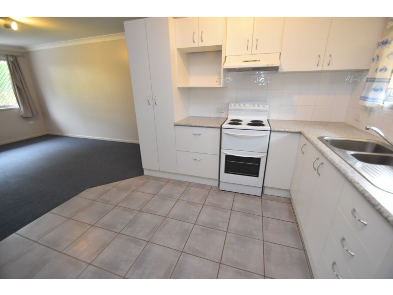 2/14 Healy Street, South Toowoomba QLD 4350