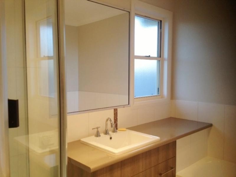 2/2A Garde St, Centenary Heights QLD 4350