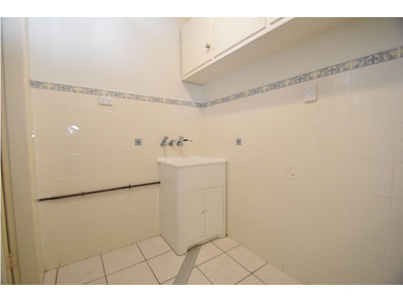 4/122a Russell  Street, Toowoomba City QLD 4350