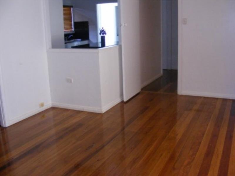 54 Flinders Street, Centenary Heights QLD 4350