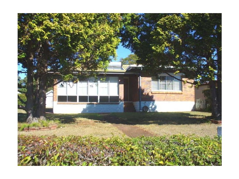 54 Flinders Street, Centenary Heights QLD 4350