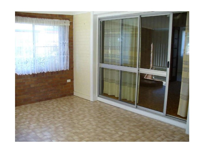 54 Flinders Street, Centenary Heights QLD 4350