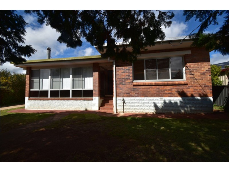 54 Flinders Street, Centenary Heights QLD 4350