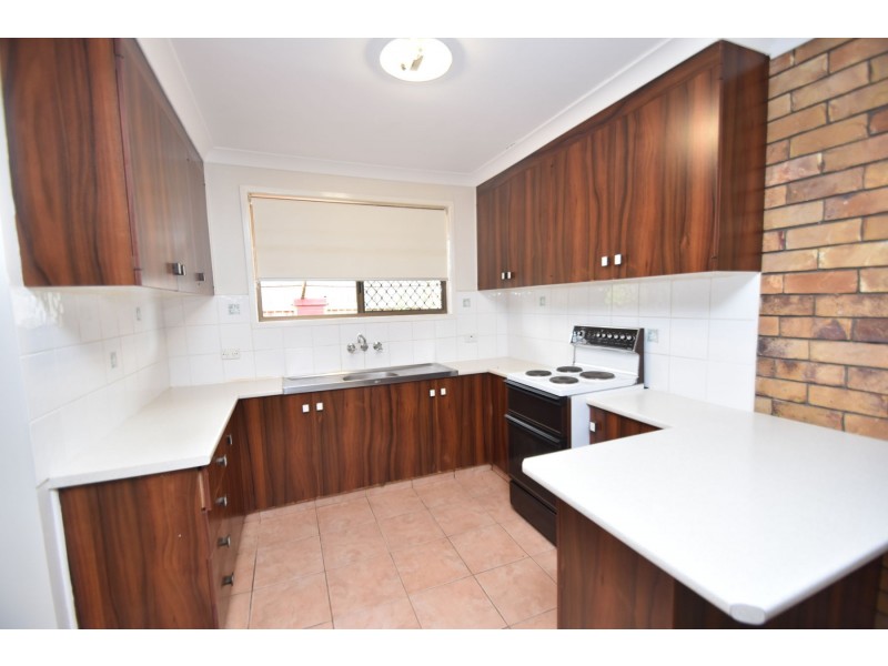2/39 Crotty Street, Centenary Heights QLD 4350