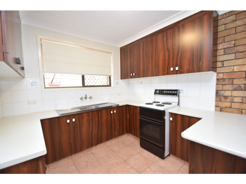 2/39 Crotty Street, Centenary Heights QLD 4350