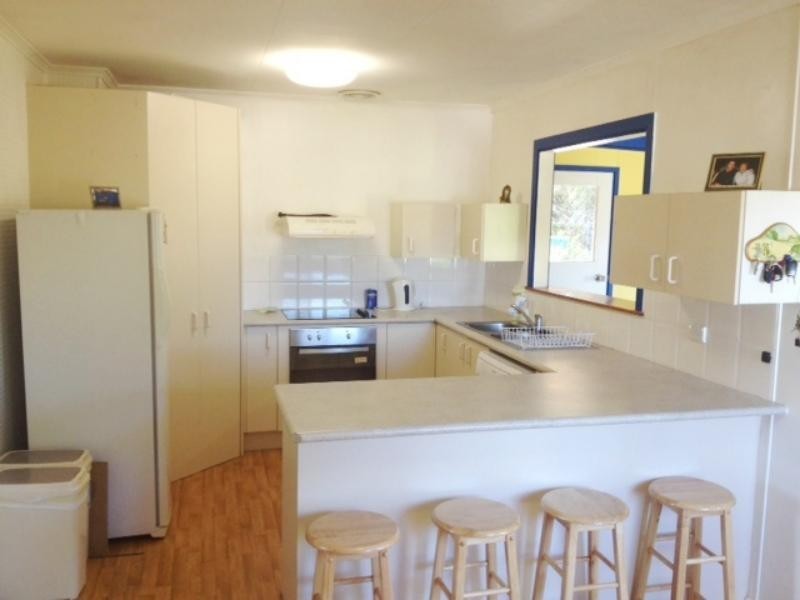 11 McNamara St, Centenary Heights QLD 4350