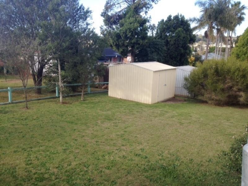 11 McNamara St, Centenary Heights QLD 4350