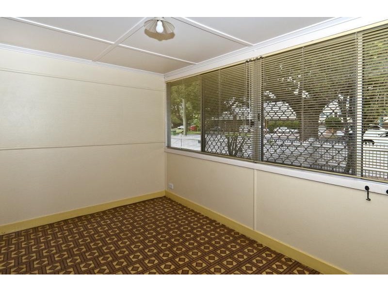 297B Hume St, South Toowoomba QLD 4350