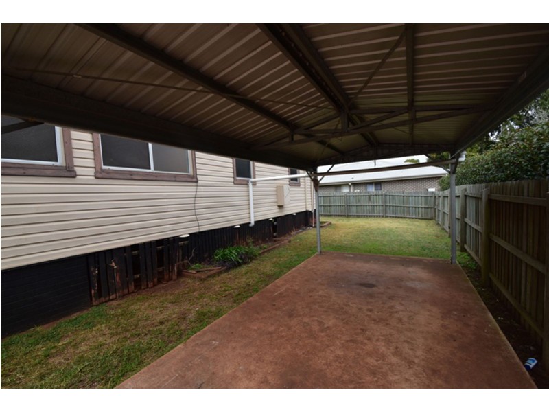 82 Long Street, Rangeville QLD 4350