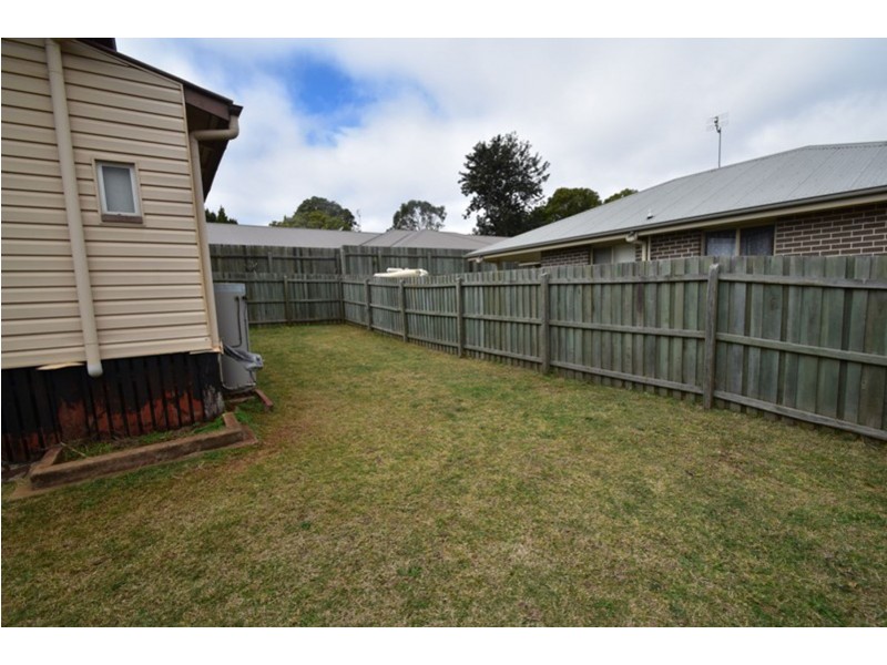 82 Long Street, Rangeville QLD 4350