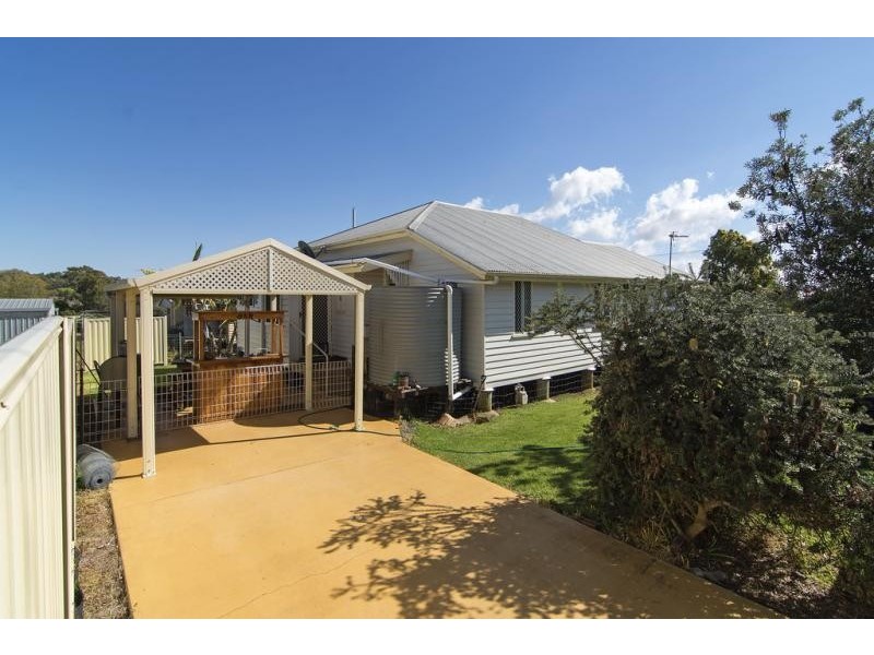 236 South St, South Toowoomba QLD 4350