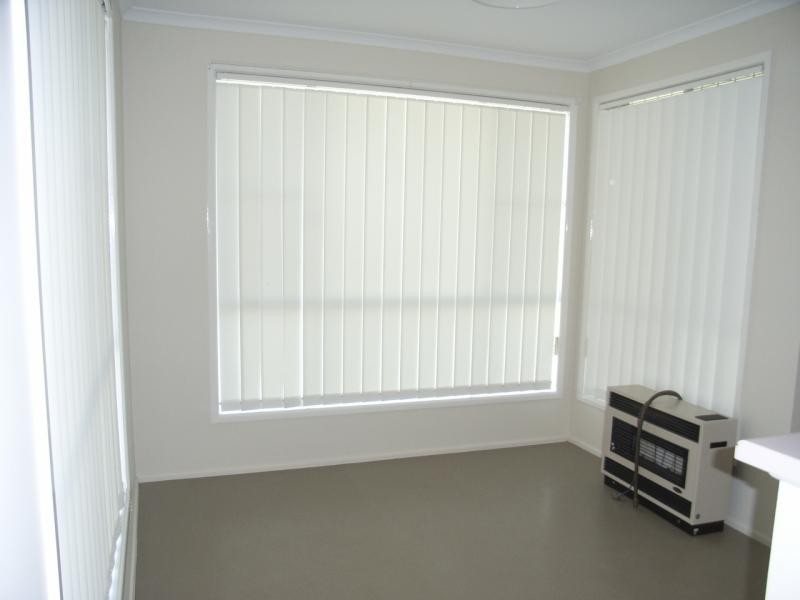 17 Navajo St, Wilsonton QLD 4350