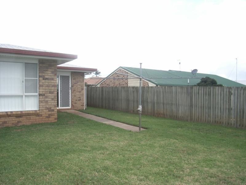 17 Navajo St, Wilsonton QLD 4350