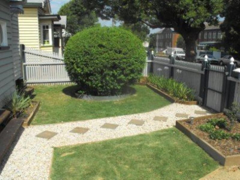 31 Taylor  St, Newtown QLD 4350