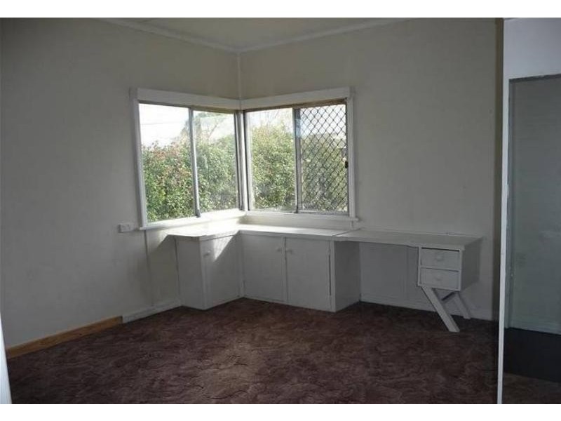 110 Drayton Rd, Harristown QLD 4350