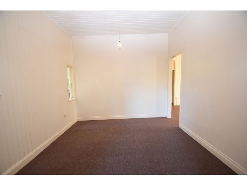 261 Hume Street, South Toowoomba QLD 4350