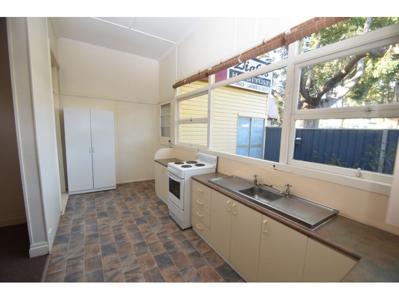 261 Hume Street, South Toowoomba QLD 4350