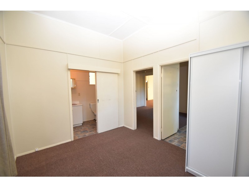 261 Hume Street, South Toowoomba QLD 4350