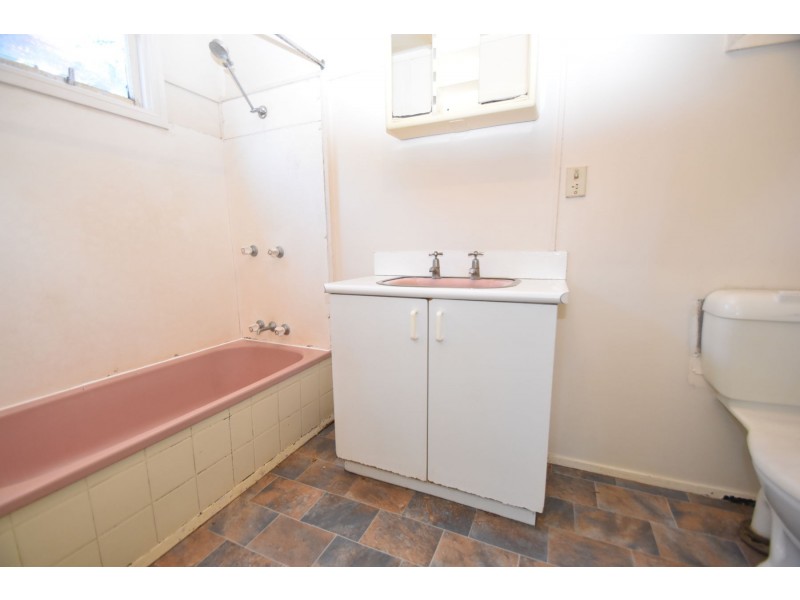 261 Hume Street, South Toowoomba QLD 4350