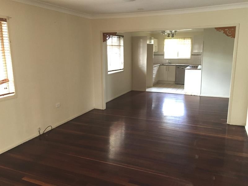 38 Weetwood  St, Newtown QLD 4350