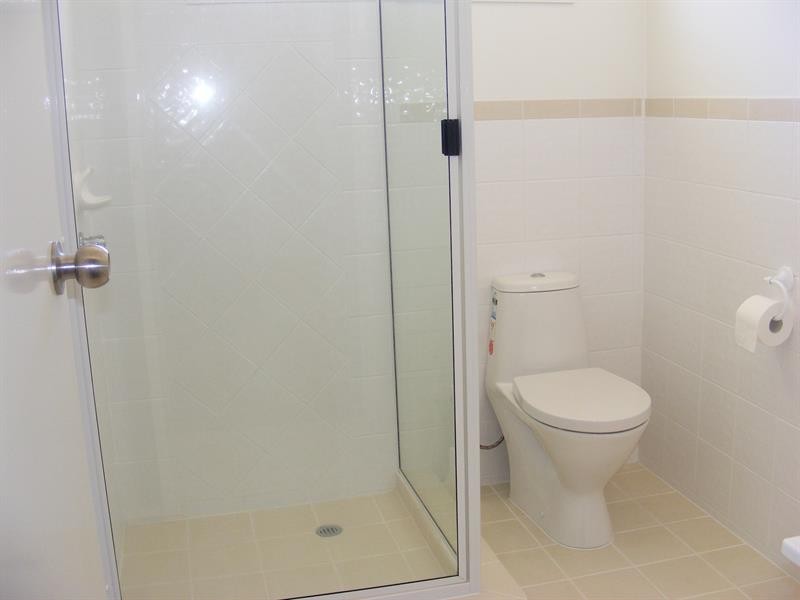 4/267A Geddes St, Centenary Heights QLD 4350