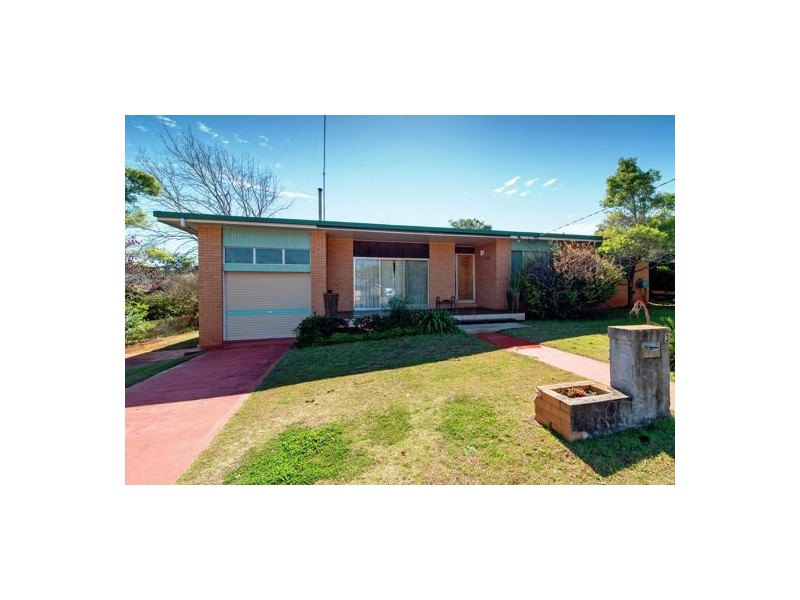 3 Kruger St, Rangeville QLD 4350