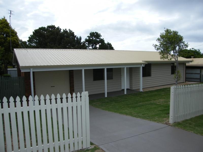 23 Claret  Street, Wilsonton QLD 4350