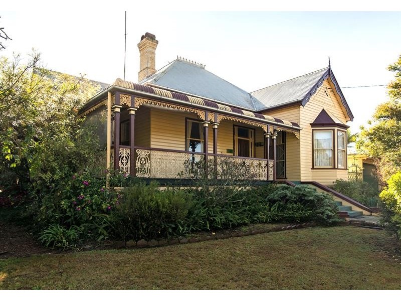 105 Jellicoe St, North Toowoomba QLD 4350