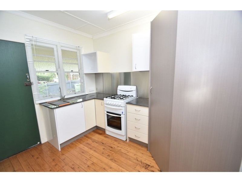 2/16 Boland Street, North Toowoomba QLD 4350