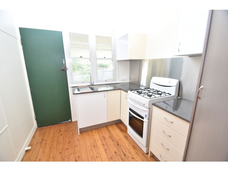 2/16 Boland Street, North Toowoomba QLD 4350
