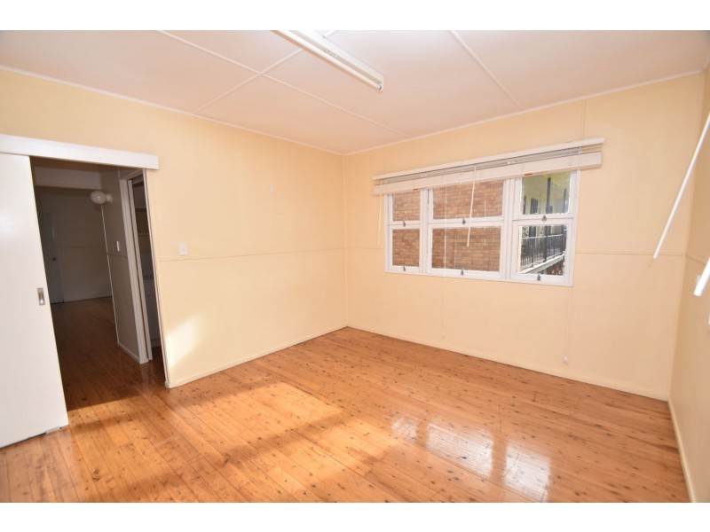 2/16 Boland Street, North Toowoomba QLD 4350
