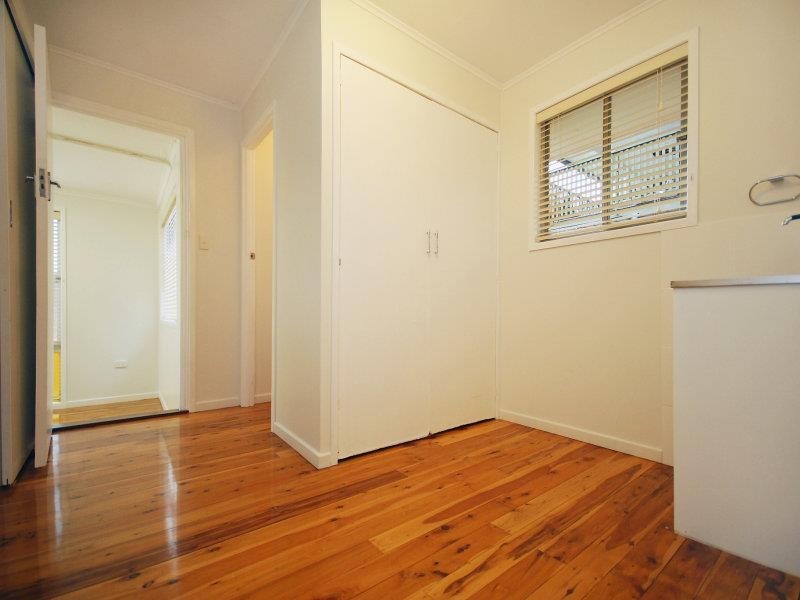 6 Diosma St, Centenary Heights QLD 4350