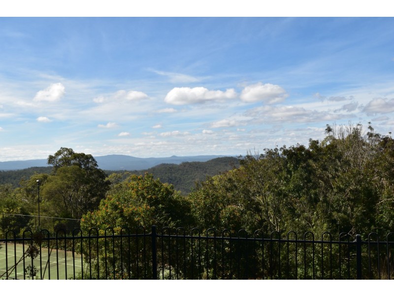 13 Murphy’s Creek Road, Blue Mountain Heights QLD 4350