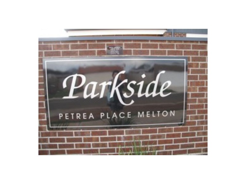34/9 Petrea Place, Melton VIC 3337