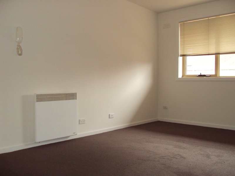 4/5 Gordon Street, Footscray VIC 3011