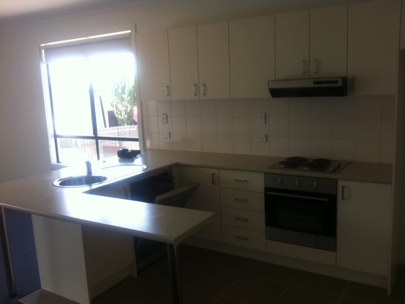 34/9 Petrea Court, Melton West VIC 3337