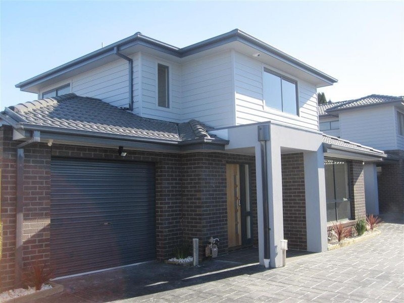 2/160 Biggs Street, St Albans VIC 3021